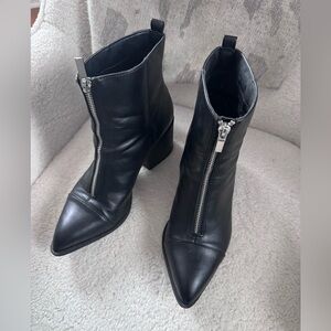 Women's Black Leather Pointed Toe Zip Ankle Boots